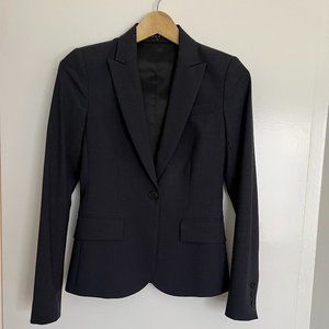 Theory Navy Suit in Size 00